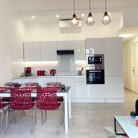 Appartement Stella 95 M2 Climatise Parking Proche Sanctuaires لورد المظهر الخارجي الصورة