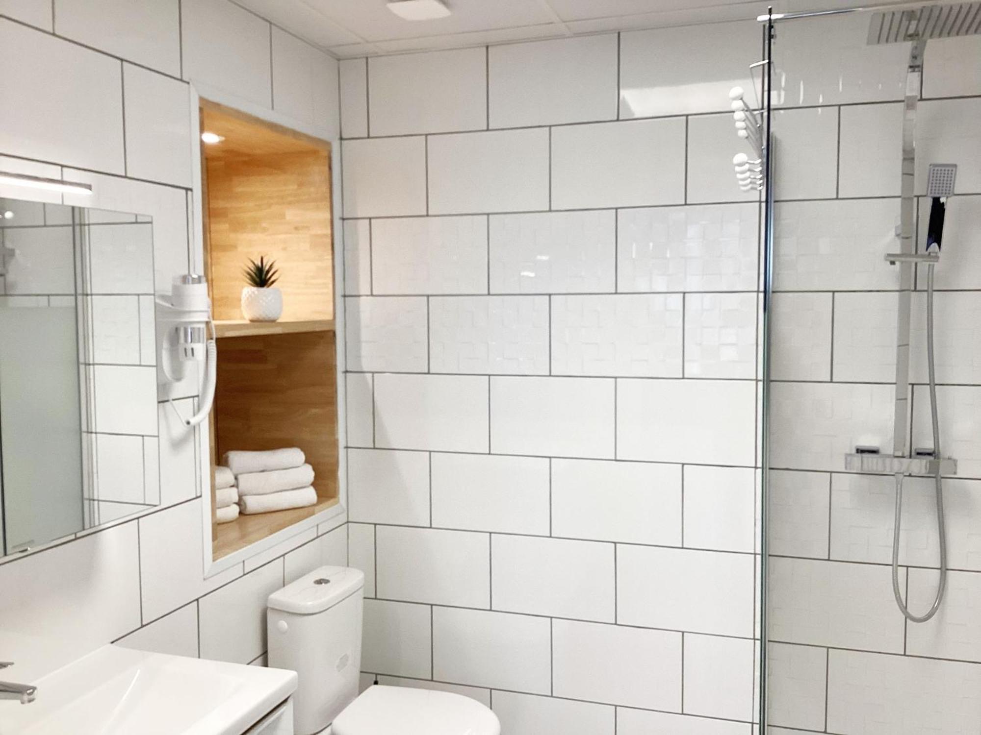 Appartement Stella 95 M2 Climatise Parking Proche Sanctuaires لورد المظهر الخارجي الصورة
